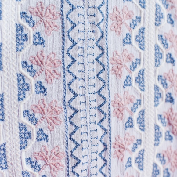 NWOT American Eagle Embroidered Mixed Floral Tassel Boho Flowy Top Medium - Picture 11 of 16